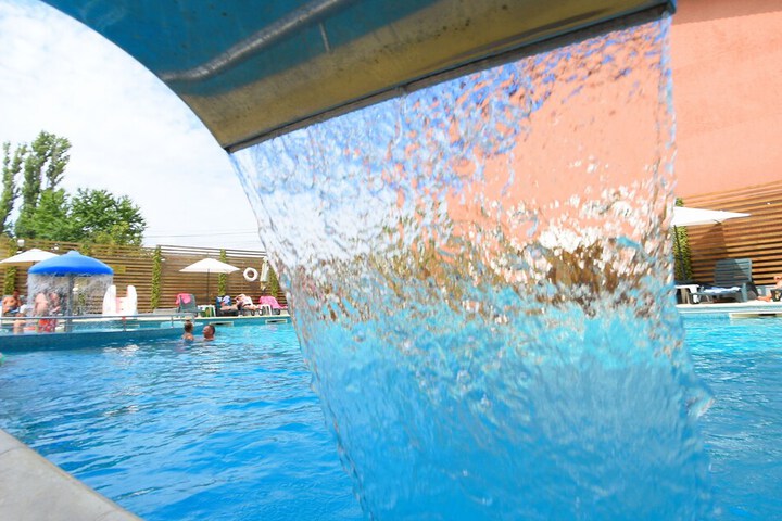 Pool Hotel