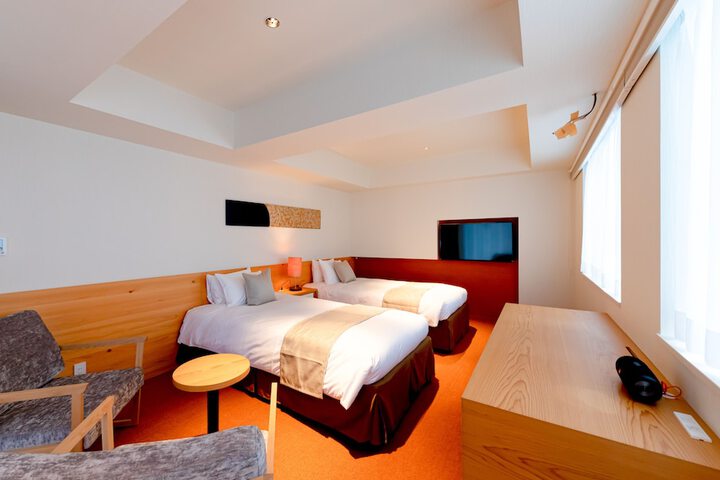 Room 30 of 95