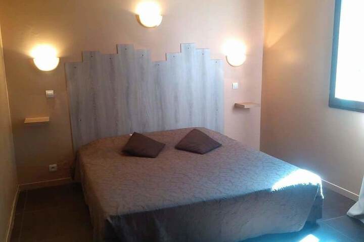 Room 5 of 20