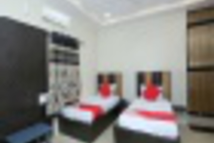 Room 350 of 407