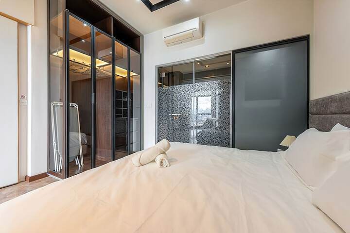Room 16 of 109