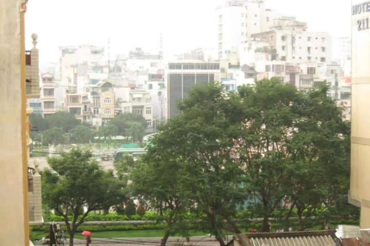 Photo 8