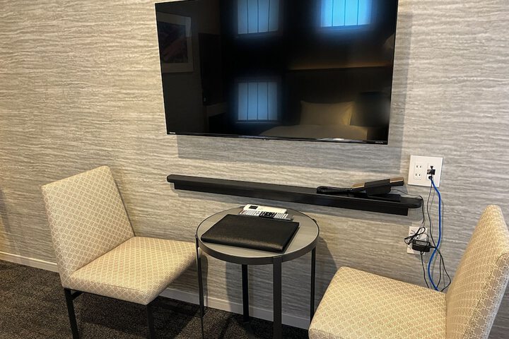 Room 14 of 60