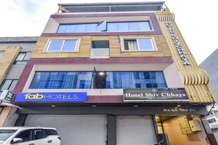 Fabhotel Shiv Chhaya