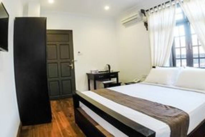 Room 20 of 35