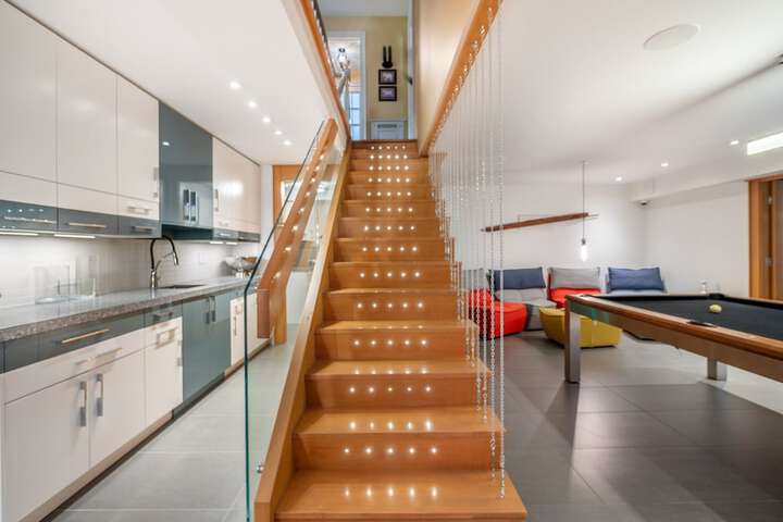 Room 30 of 62