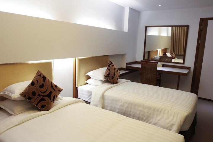Room 13 of 51