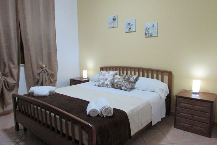 Room 5 of 31