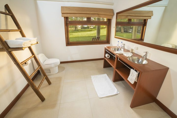 Room 53 of 62