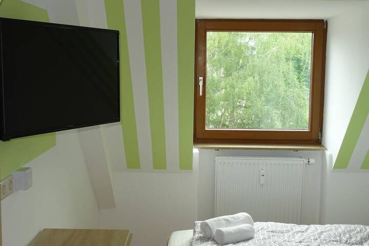 Room 5 of 38