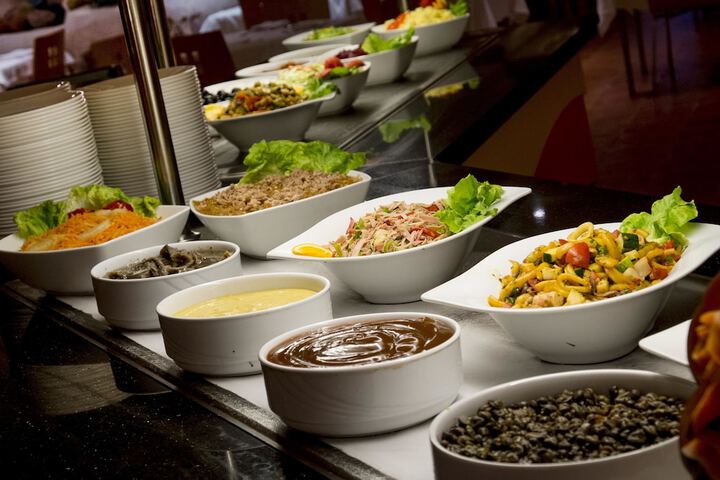 Dining 45 of 69