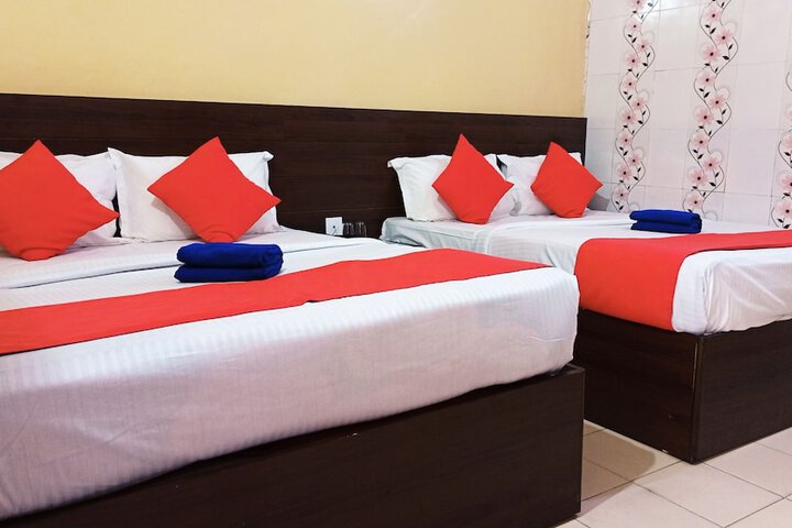 Room 2 of 25