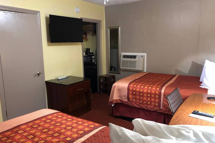 Room 13 of 30