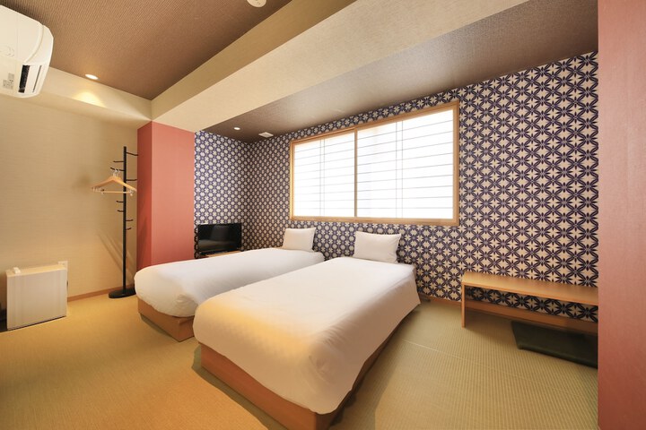Room 25 of 57