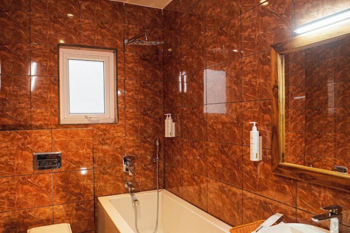 Room 18 of 25