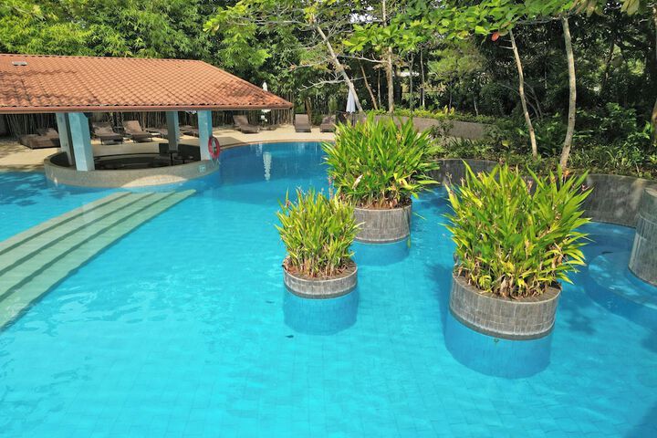 Pool 69 of 112