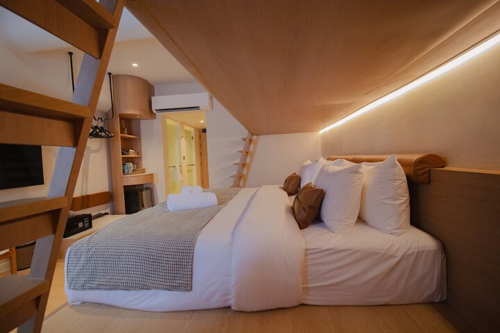 Room 26 of 59