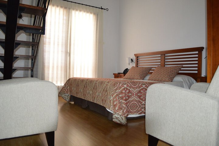 Room 8 of 64