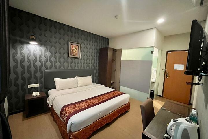Room 15 of 26