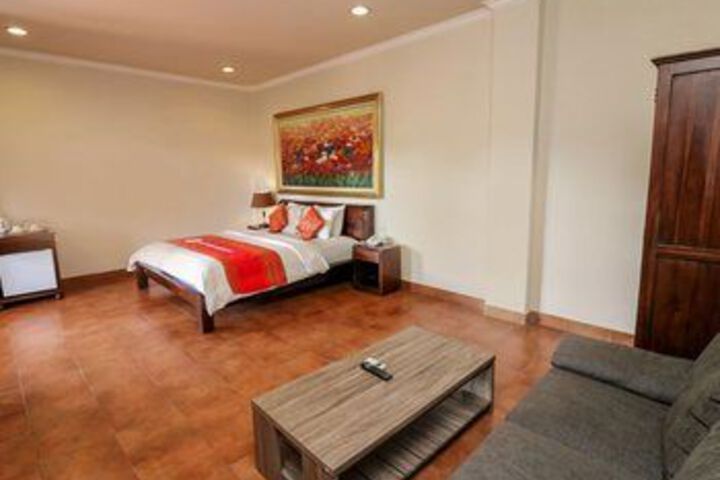 Room 35 of 72