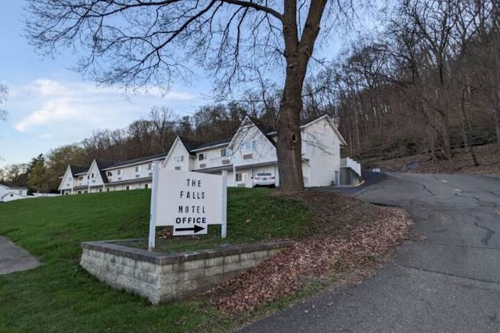 Photo of The Falls Motel - 2 Mi to Watkins Glen State Park Seneca Lake 