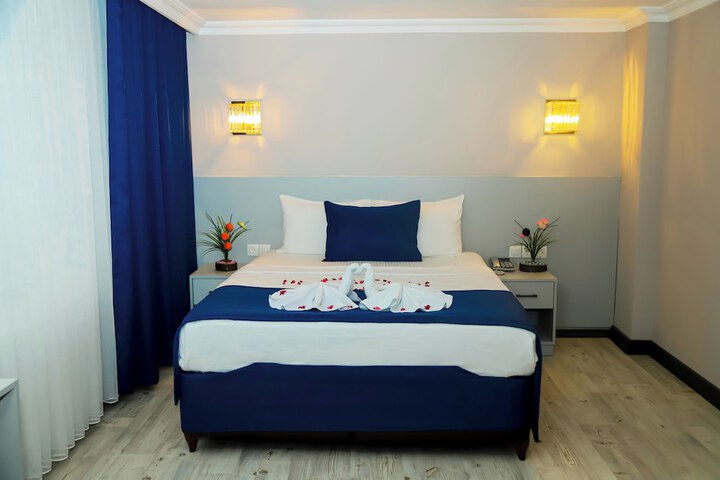 Room 6 of 41