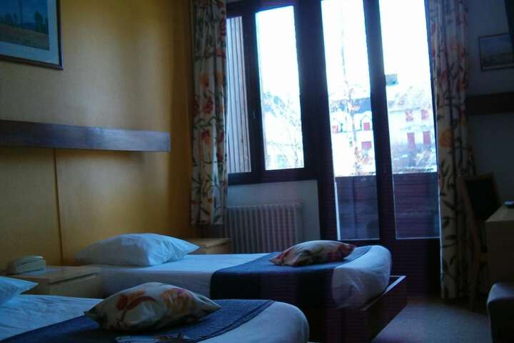 Room 9 of 54