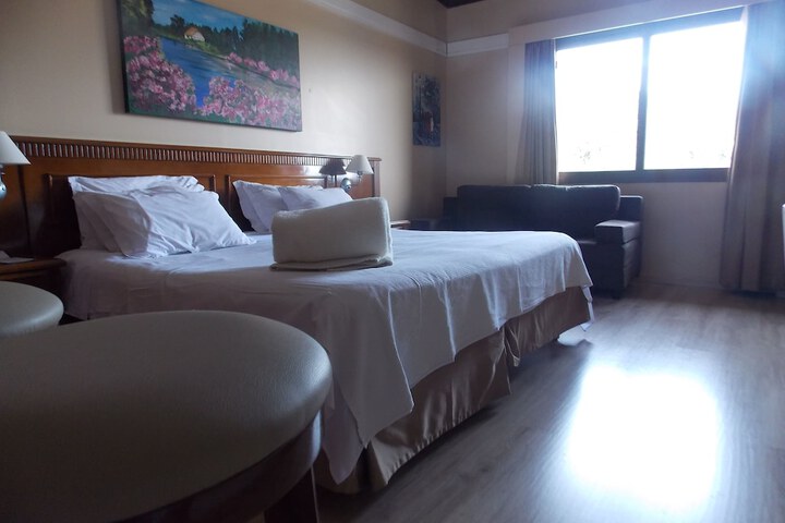 Room 5 of 19