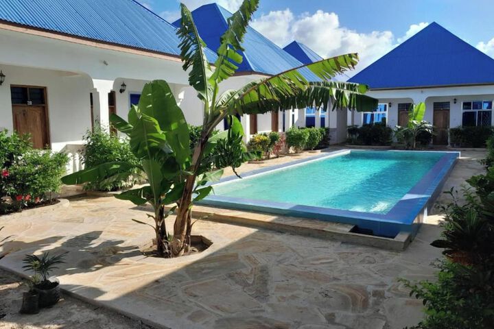 Pool 18 of 29