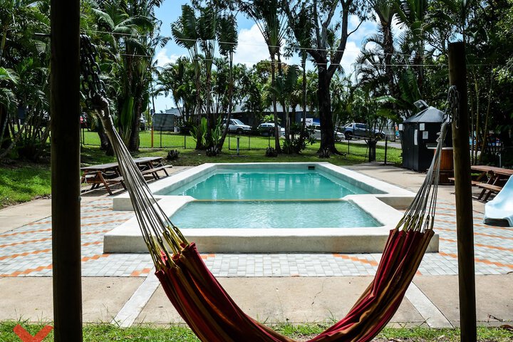 Pool Hotel