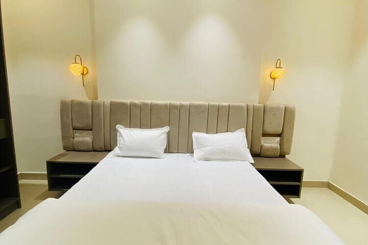 Room 14 of 23