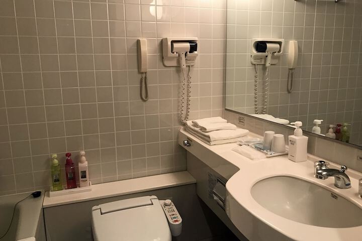 Room 15 of 31