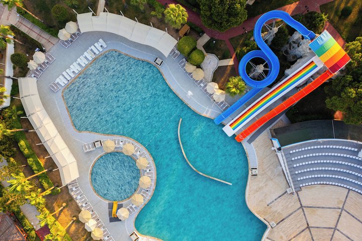Pool 49 of 552