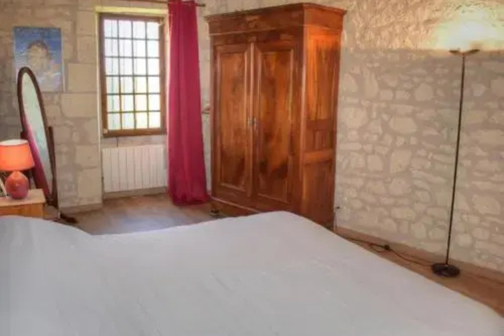 Room 5 of 19