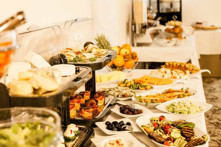 Dining 48 of 71