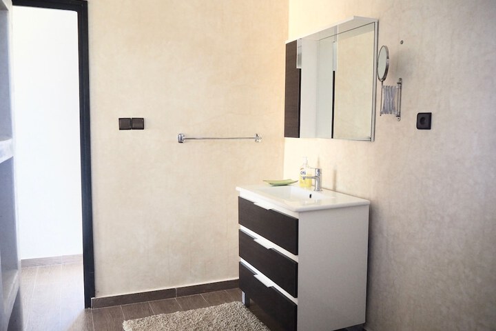 Room 9 of 63