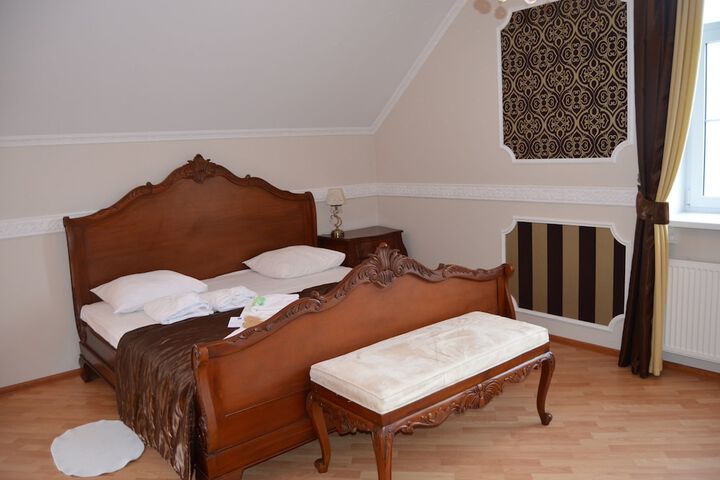 Room 25 of 64