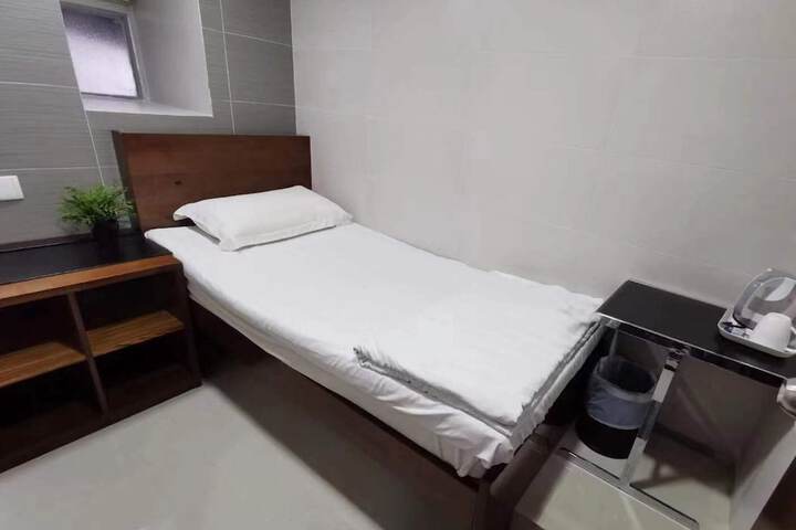 Room 29 of 58