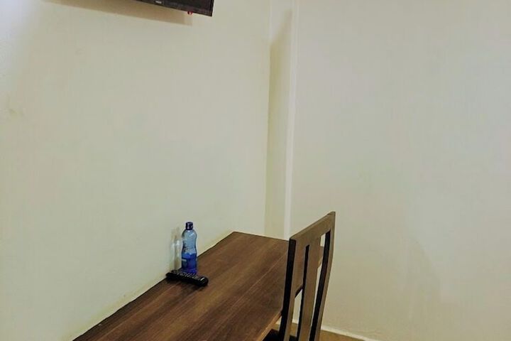 Room 6 of 21