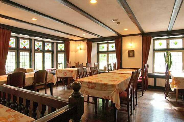 Dining Photos