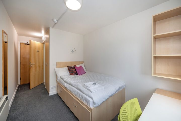 Room 5 of 26