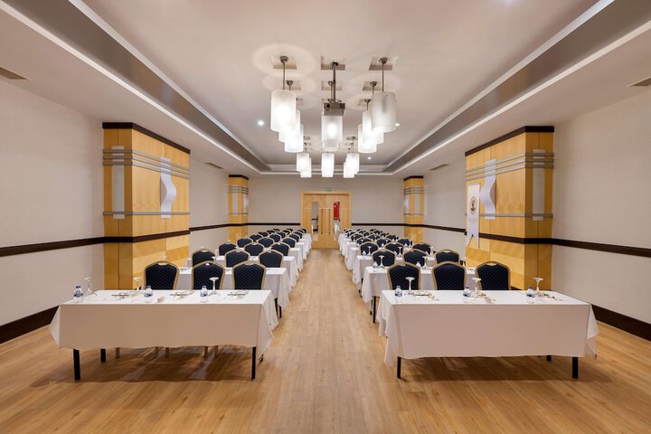 Business Center 133 of 164