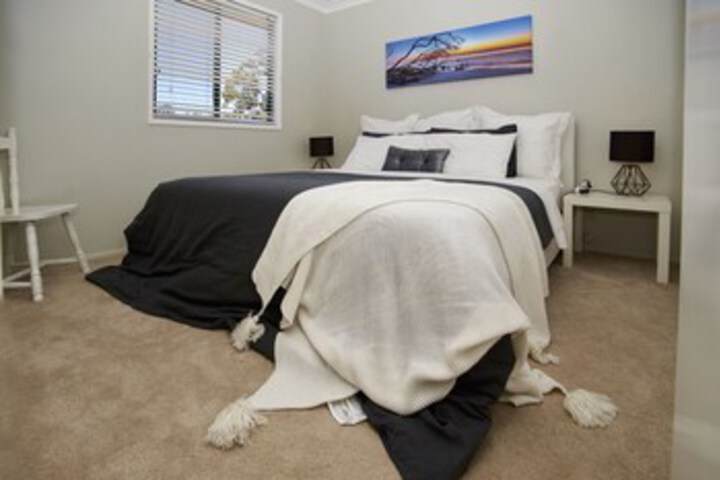 Room 8 of 20