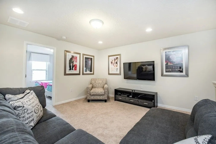 Room 3 of 18