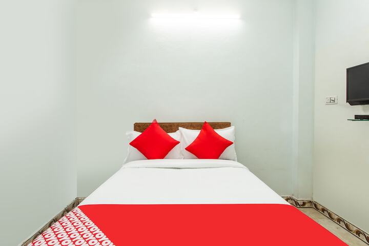 Room 16 of 16