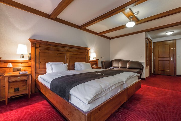 Room 36 of 71