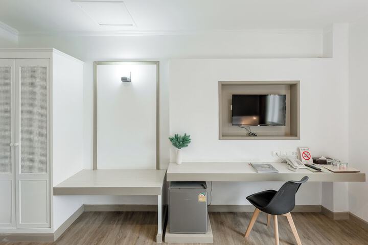 Room 16 of 41