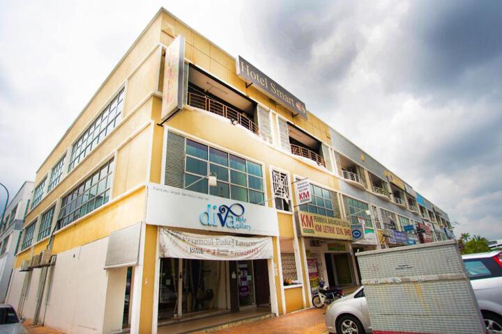 Exterior of Smart Hotel Shah Alam Seksyen 15