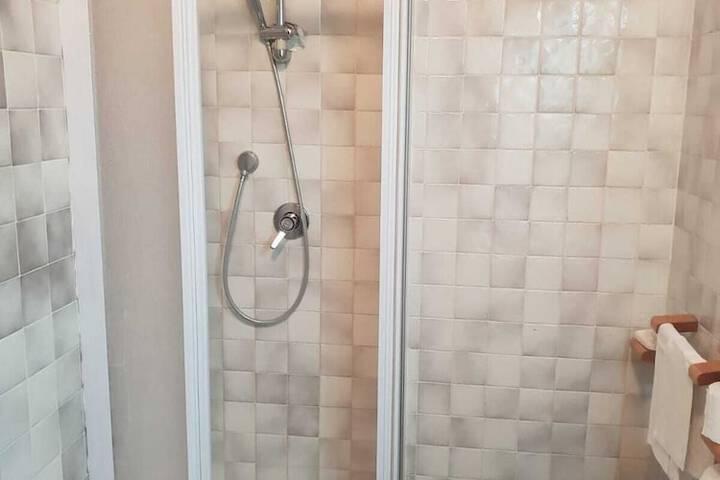 Room 3 of 5