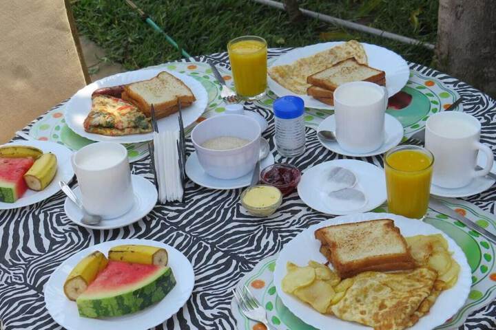 Breakfast/Coffee Service 19 of 27